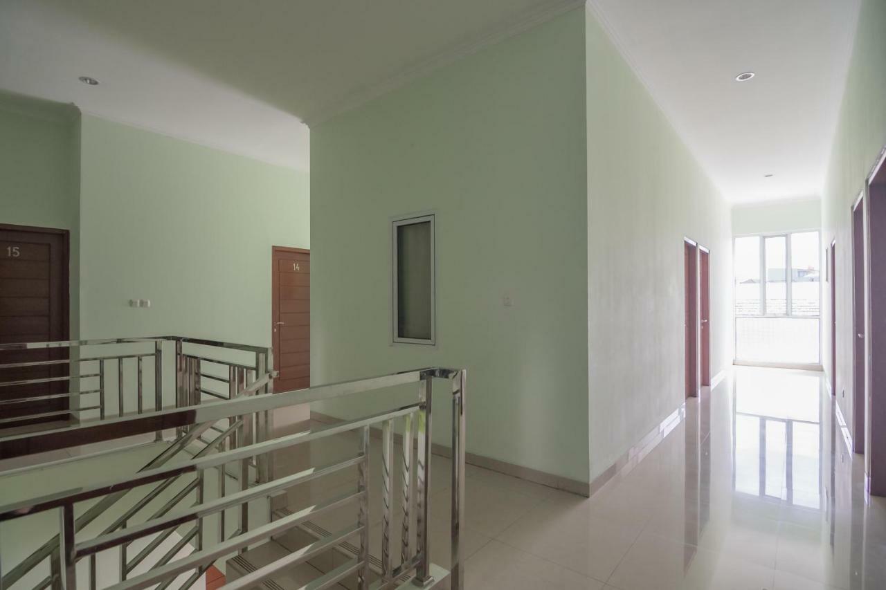 Reddoorz At Gatot Subroto Lampung Hotel Bandar Lampung Buitenkant foto
